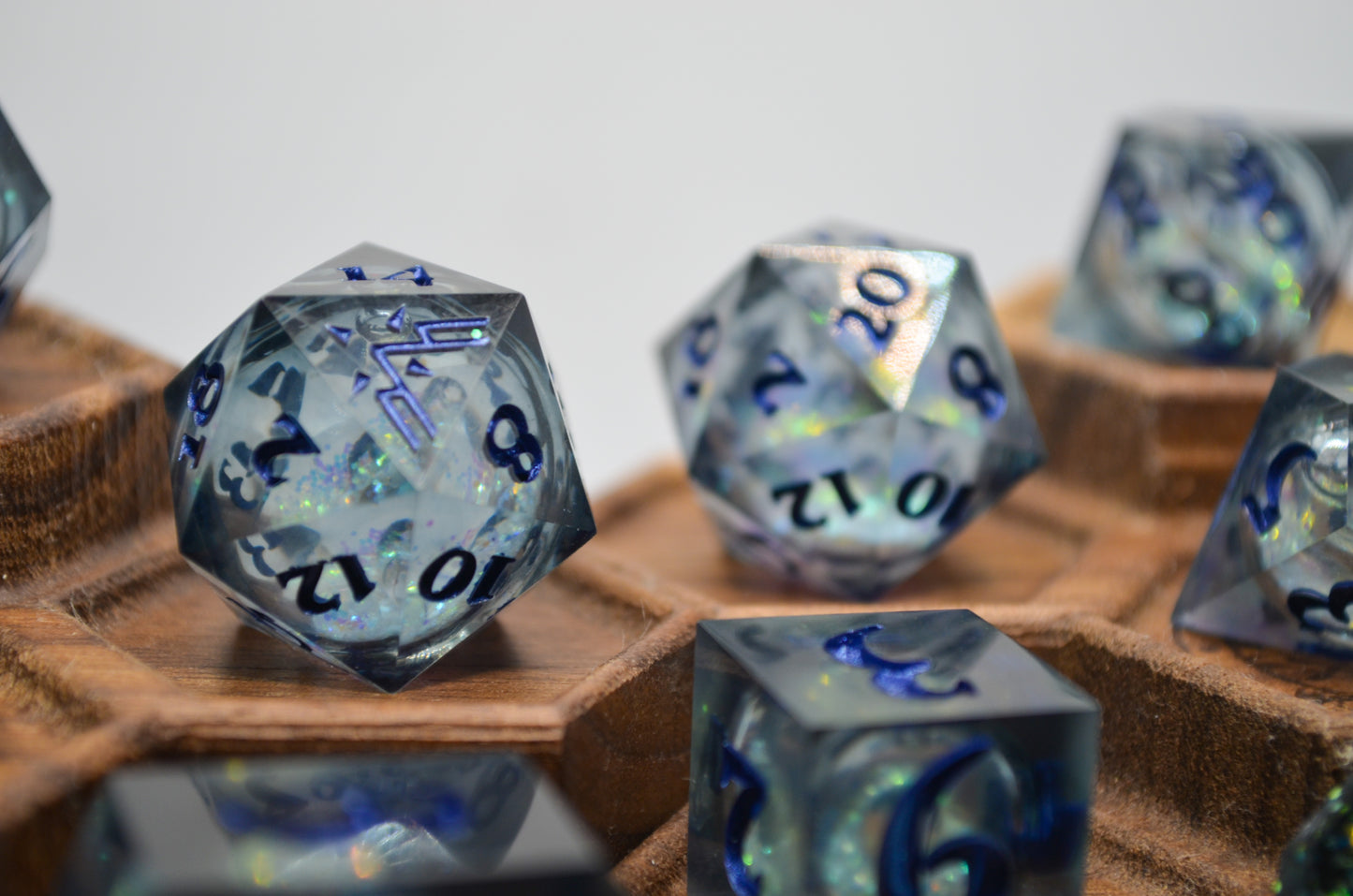 Divine Soul Liquid Core 9 Piece Dice Set