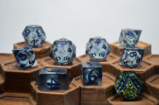 Divine Soul Liquid Core 9 Piece Dice Set