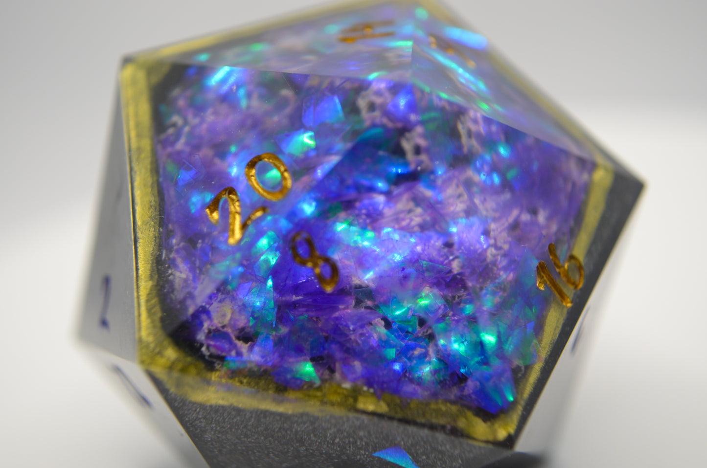 Purple Geode 40 mm Huge D20