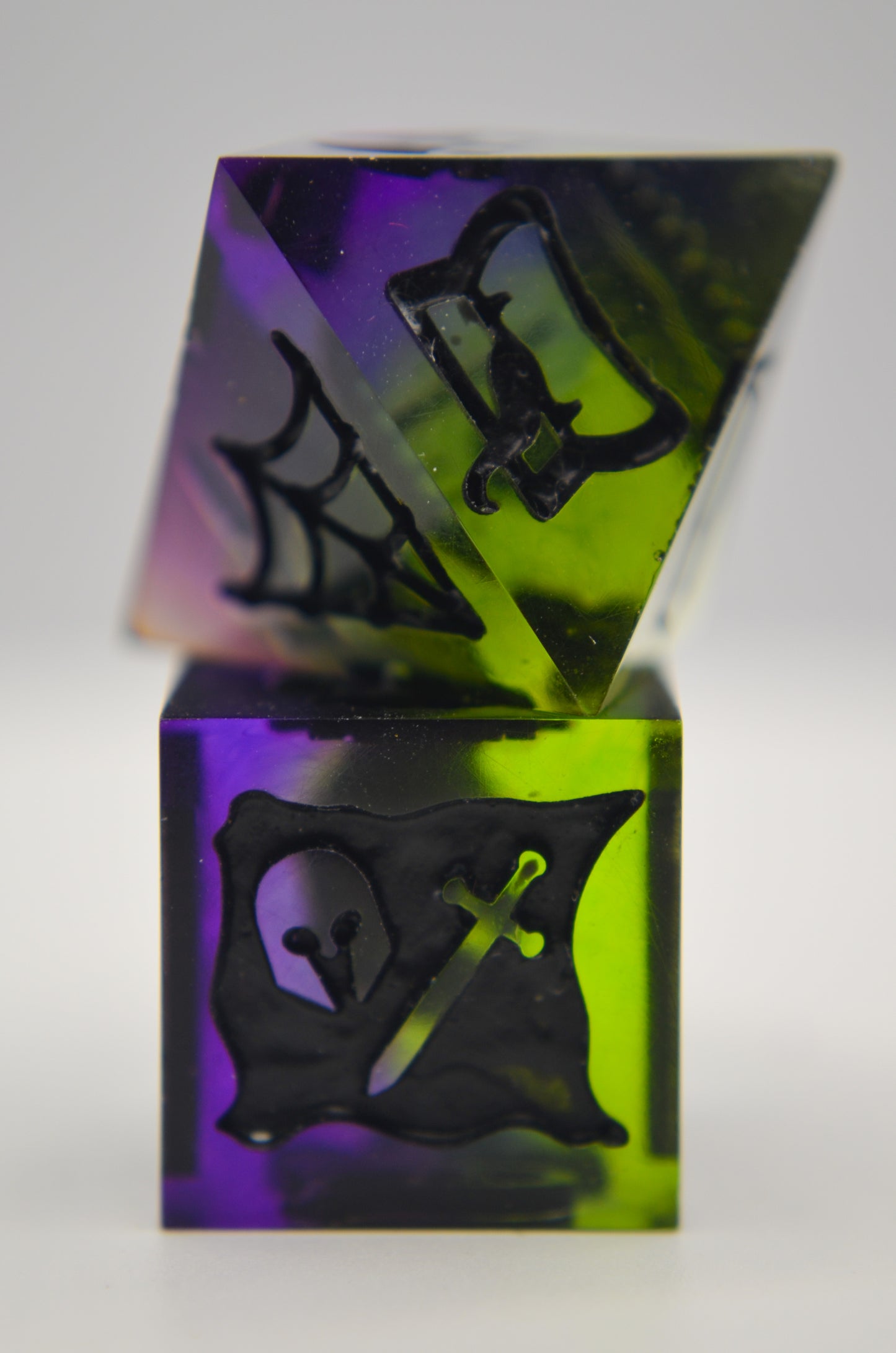 DM D8 and D6 Pair