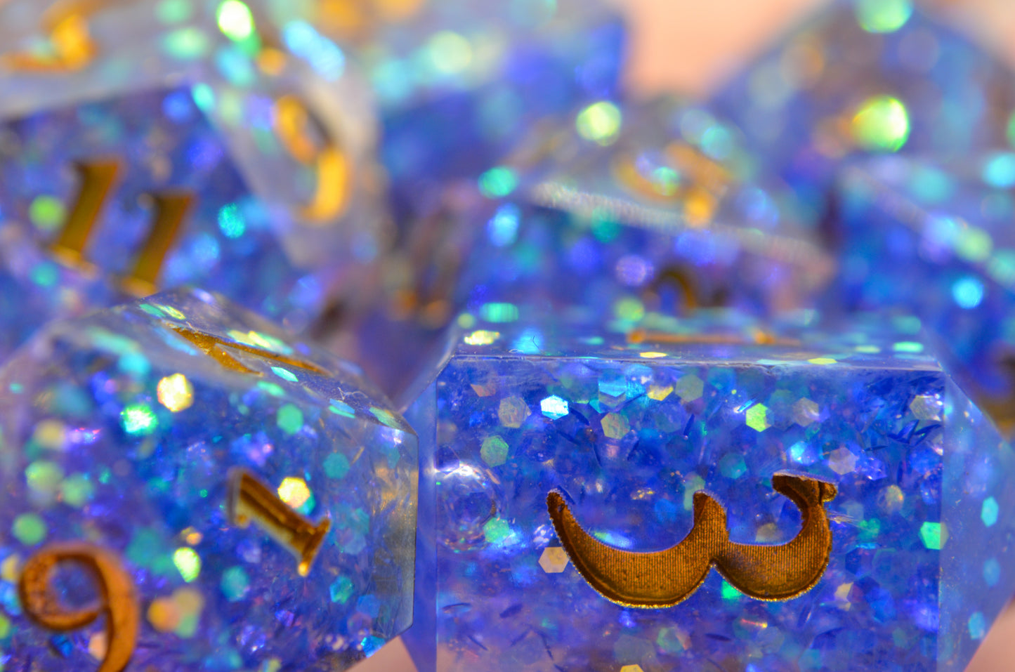 Hypnotic Pattern 7 Piece Dice Set
