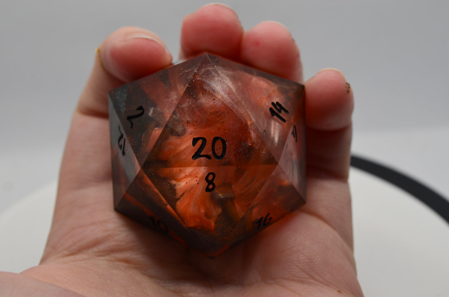 Forged in Fire 40 mm Huge D20